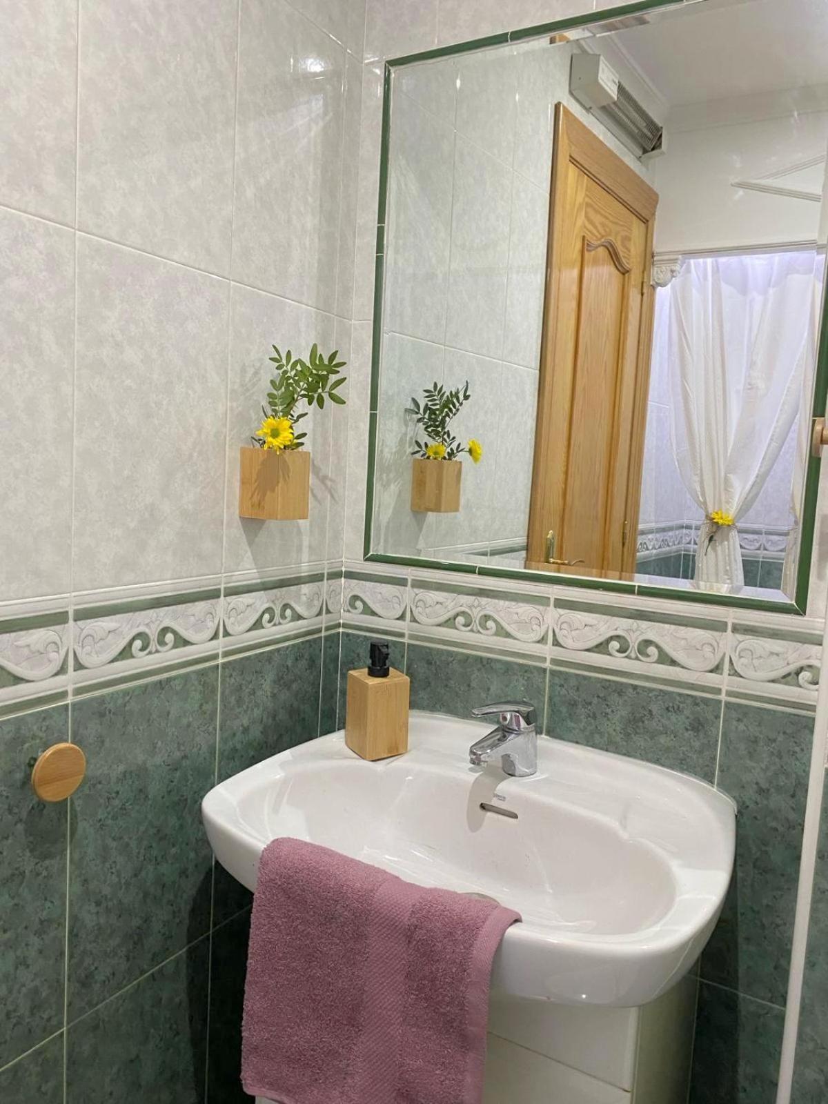 Apartamento Home Stagging New Life Granada Eksteriør billede